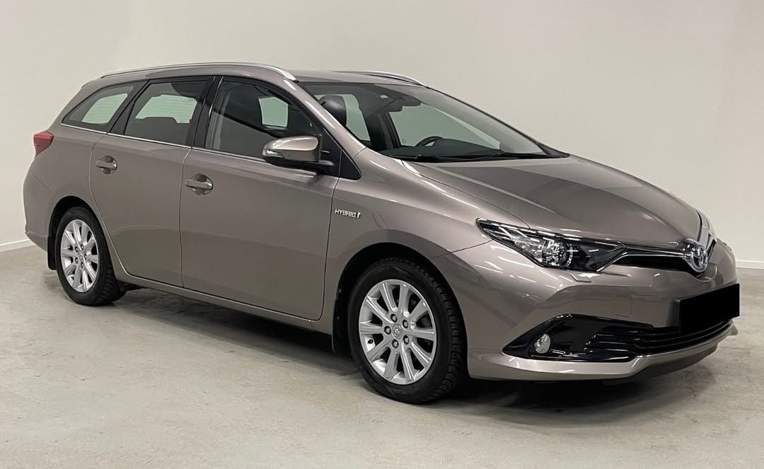 Toyota Auris 1.8 - DIRECT AUTO
 